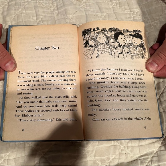 Cam Jansen and the mystery at the monkey house - Picture 4 of 9